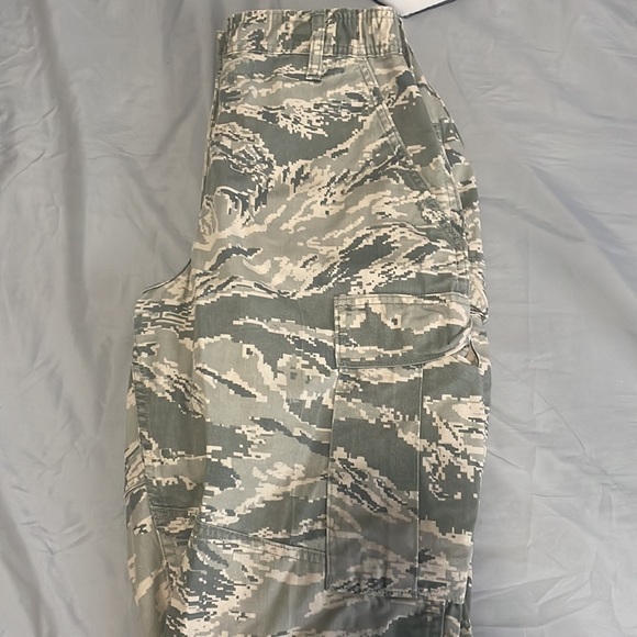 Vintage Camouflage Pants - Picture 2 of 4